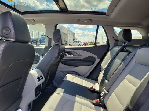 Used 2024 GMC Terrain SLT w/ Infotainment Package II AWD/4WD image 14