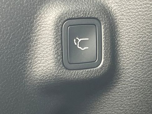 New 2026 Jeep Compass Limited w/ Sun, Sound & Navigation Group image 28