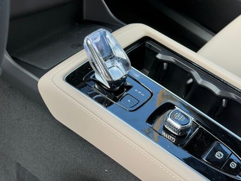 New 2026 Volvo XC90 T8 Plus w/ Protection Package Premier image 12