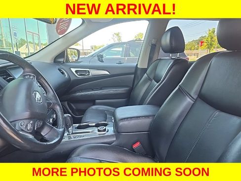 Used 2019 Nissan Pathfinder SL AWD/4WD image 8