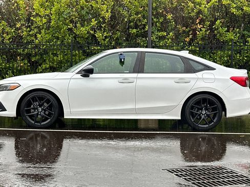 Used 2022 Honda Civic Sport image 7