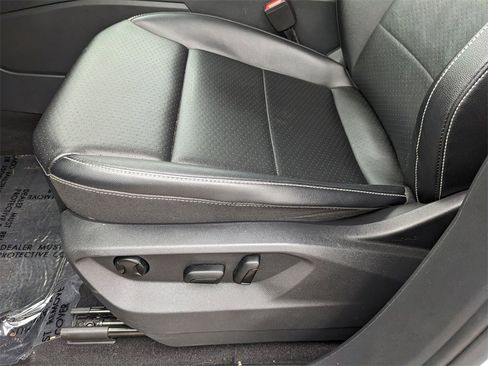 Certified 2022 Volkswagen Atlas SE image 24