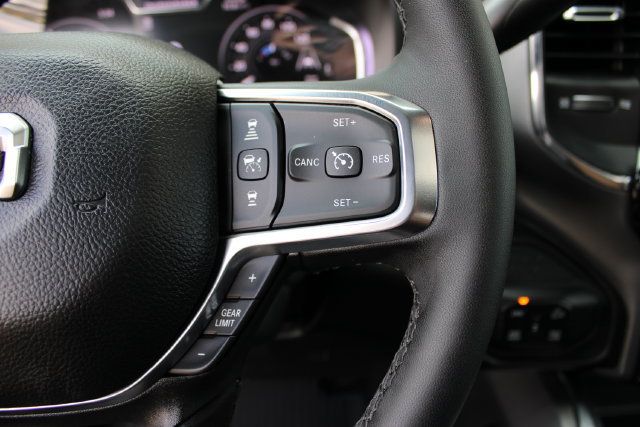Used 2025 RAM 2500 Laramie AWD/4WD image 24