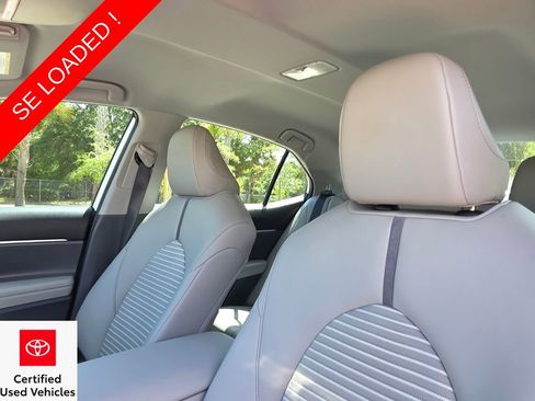 Used 2023 Toyota Camry SE image 23
