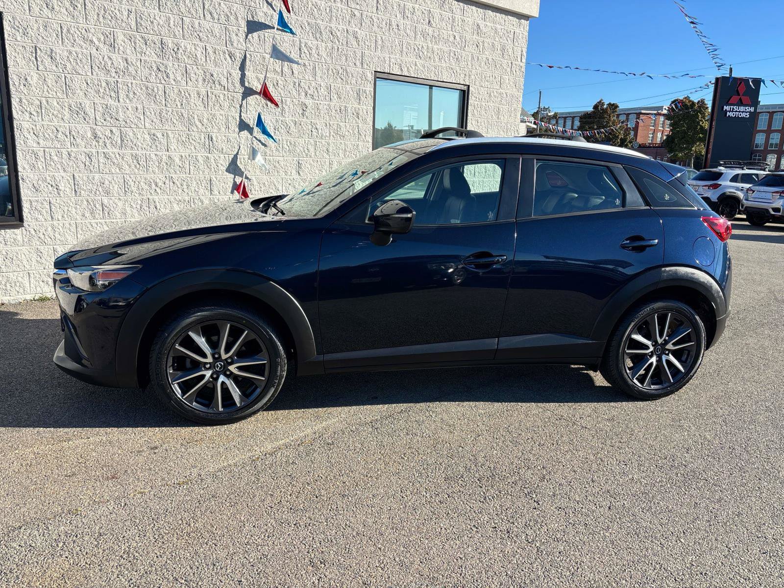 Used 2018 MAZDA CX-3 Touring AWD/4WD image 2