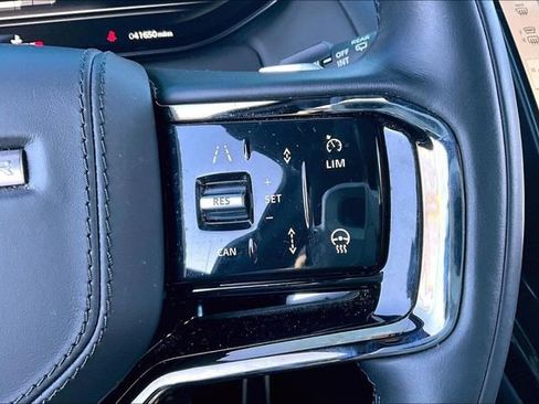 Used 2024 Land Rover Range Rover Sport Dynamic SE image 19