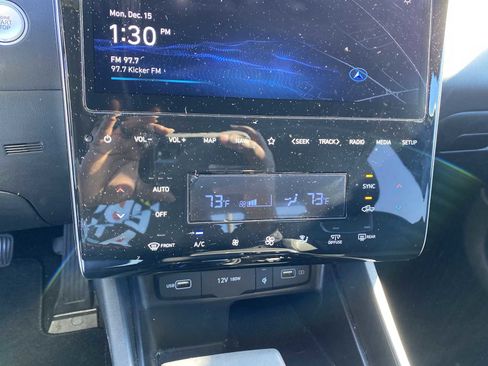 Certified 2024 Hyundai Santa Cruz Limited image 18