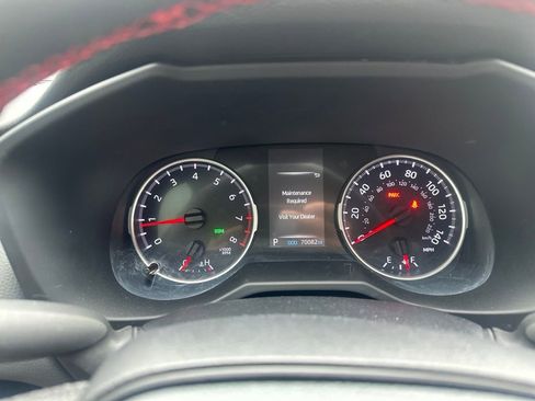 Used 2022 Toyota RAV4 LE FWD image 8