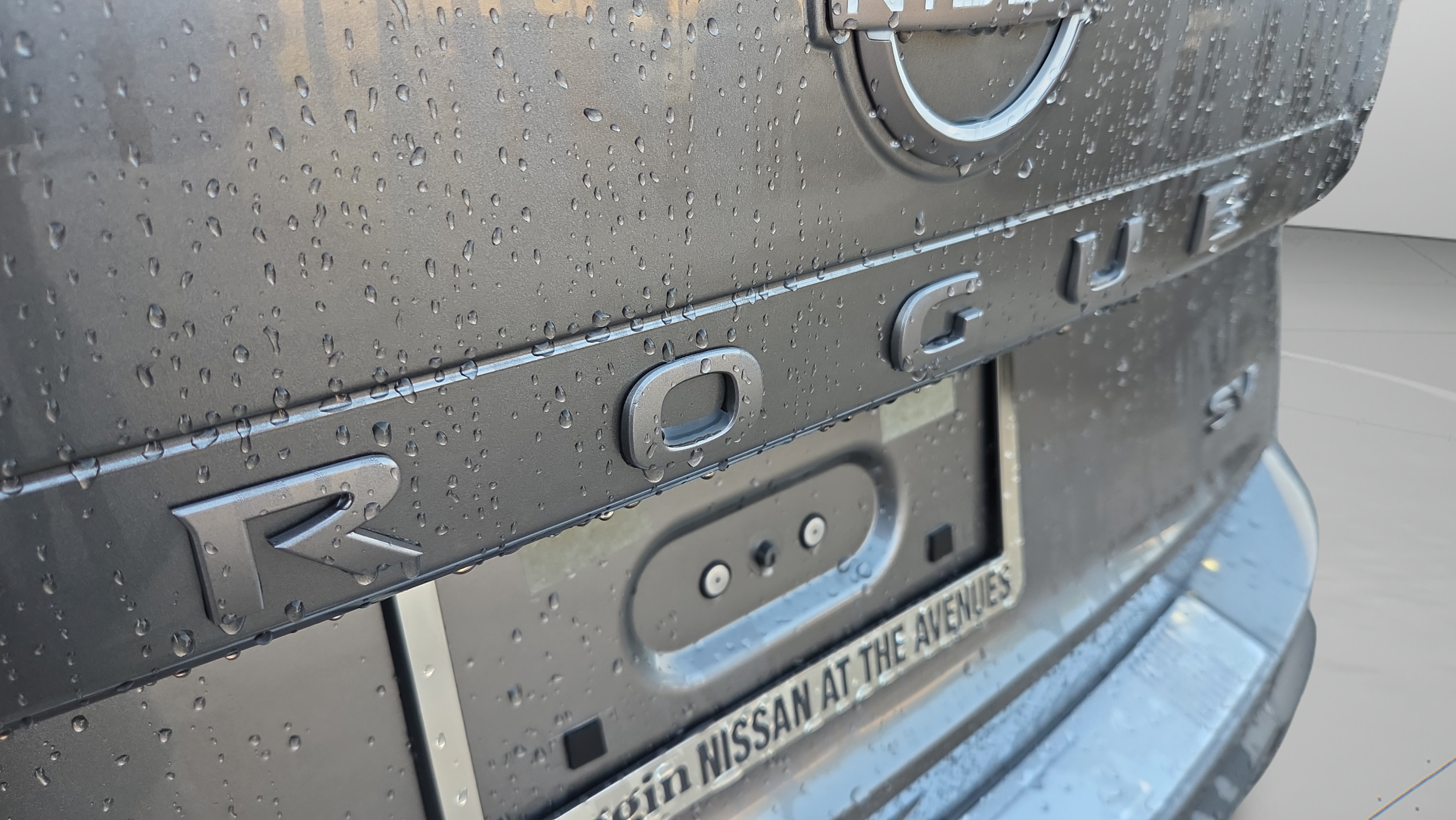 Used 2024 Nissan Rogue SV FWD image 29