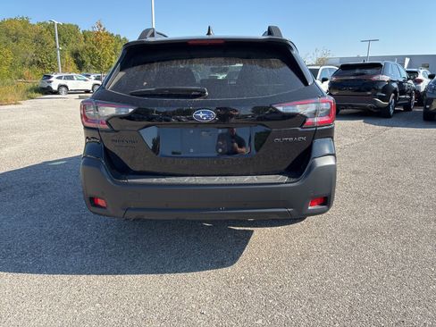 Used 2025 Subaru Outback Onyx Edition image 9
