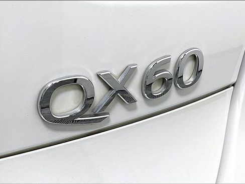 Used 2017 INFINITI QX60 FWD w/ Deluxe Technology Package image 14