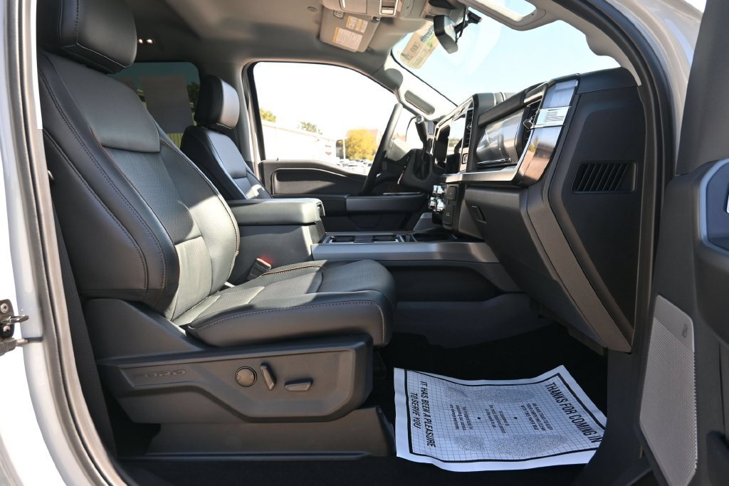 Used 2026 Ford F250 Lariat w/ Black Appearance Package AWD/4WD image 21