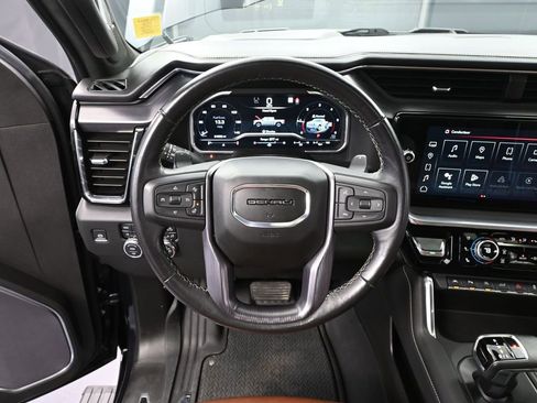 Used 2023 GMC Sierra 1500 Denali Ultimate AWD/4WD image 35