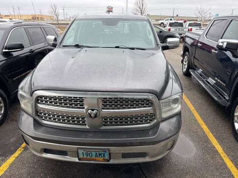 Used 2014 RAM 1500 Laramie w/ Convenience Group image 8