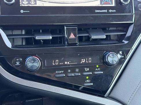 Used 2024 Toyota Camry XLE FWD image 7