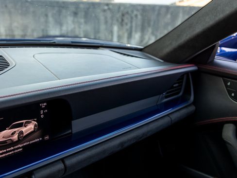 Used 2022 Porsche 911 GT3 image 37