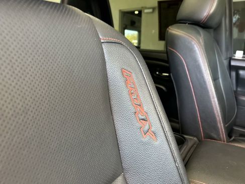 Used 2021 Nissan Titan PRO-4X w/ Pro-4x Convenience Package image 24