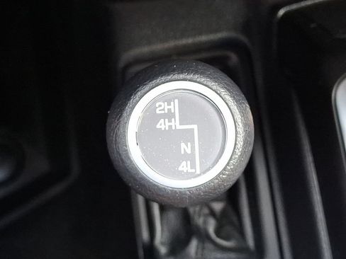 Used 2022 Jeep Wrangler Sport AWD/4WD image 27
