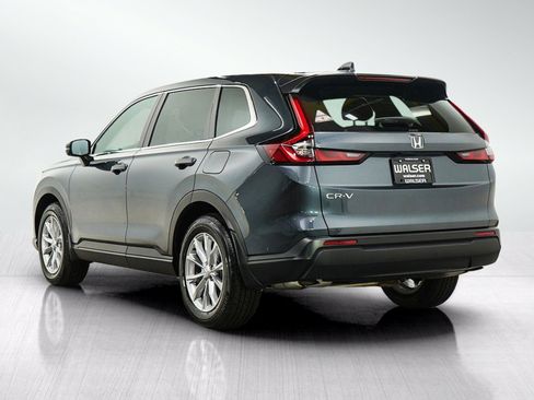 Used 2025 Honda CR-V EX image 3