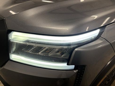 Used 2024 Nissan Frontier PRO-4X w/ Off-Road Protection Package image 8