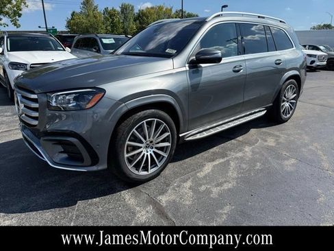 Certified 2026 Mercedes-Benz GLS 450 4MATIC image 1
