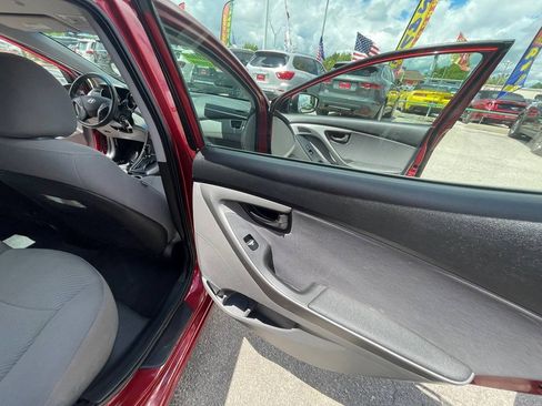 Used 2016 Hyundai Elantra SE w/ Option Group 02 image 15