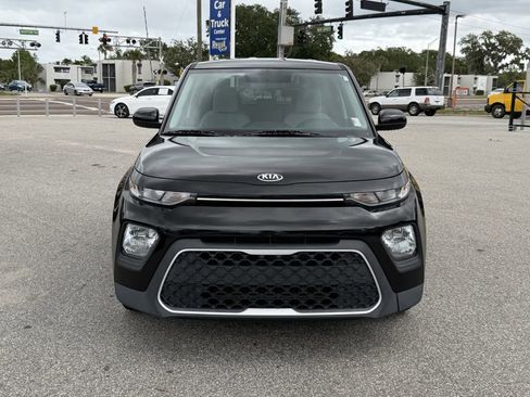 Used 2020 Kia Soul LX FWD image 3