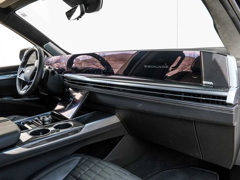Used 2025 Cadillac Escalade V w/ LPO, Floor Liner Package image 14