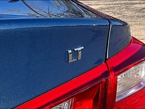 Used 2024 Chevrolet Malibu LT image 22