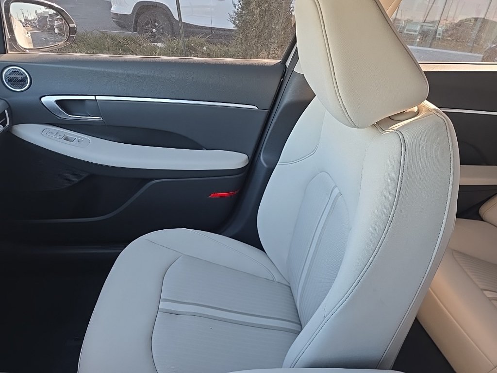 New 2026 Hyundai Sonata SEL FWD image 19