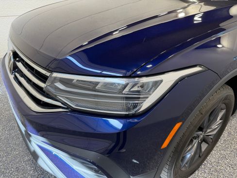 Certified 2023 Volkswagen Tiguan SE FWD image 15