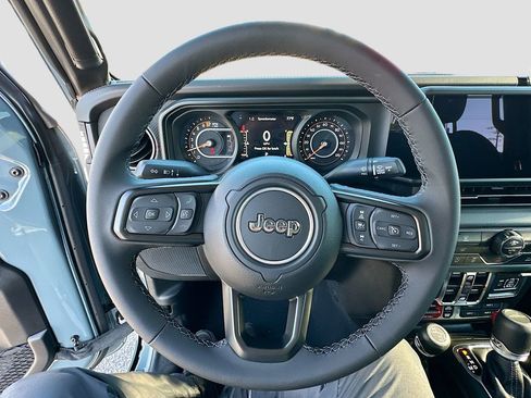 New 2025 Jeep Gladiator Rubicon w/ Dual Top Group image 12