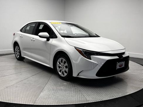 Used 2026 Toyota Corolla LE FWD image 33