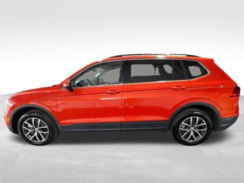 Used 2019 Volkswagen Tiguan SE w/ Panoramic Sunroof Package AWD/4WD image 8