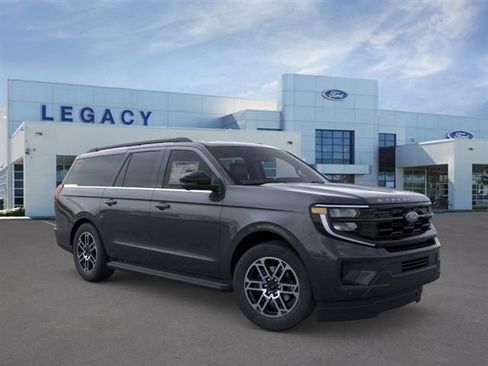 New 2026 Ford Expedition Max Active RWD image 7