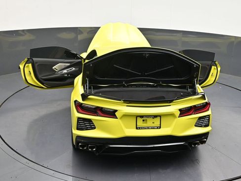Used 2022 Chevrolet Corvette Stingray Preferred Conv w/ Z51 Performance Package RWD image 36