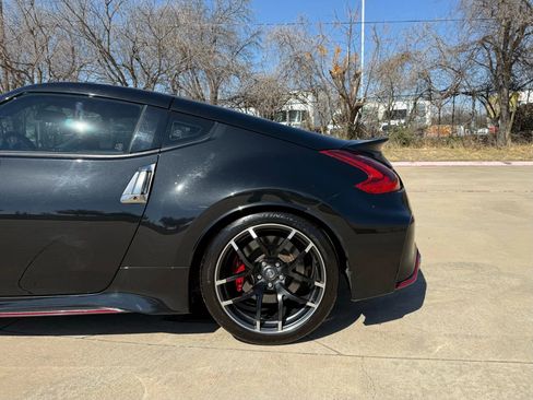 Used 2020 Nissan 370Z NISMO image 14