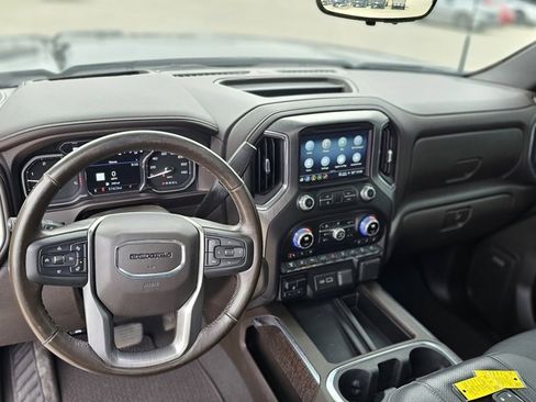 Used 2022 GMC Sierra 2500 Denali w/ Denali Ultimate Package image 9