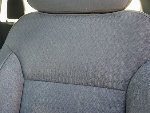 Used 2025 Chevrolet Silverado 2500 LT w/ Convenience Package image 24