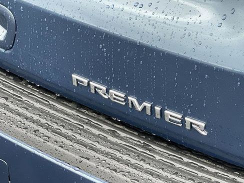 New 2025 Chevrolet Suburban Premier AWD/4WD image 76