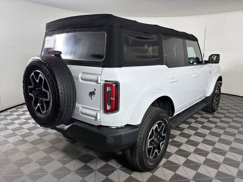 Used 2022 Ford Bronco Outer Banks AWD/4WD image 7