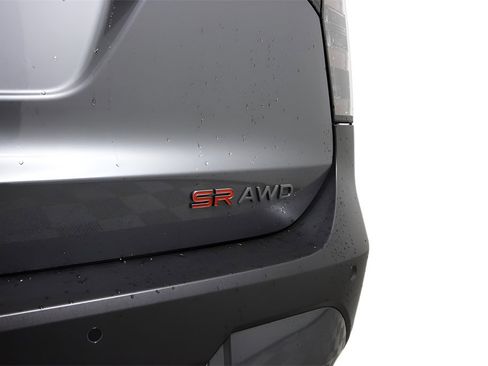 Used 2025 Nissan Kicks SR image 12