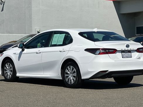 Certified 2021 Toyota Camry LE FWD image 7