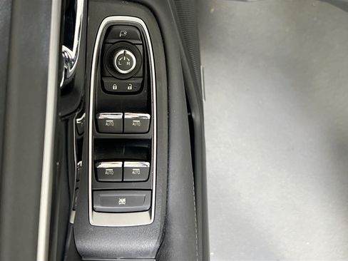 Used 2023 Subaru Outback Touring AWD/4WD image 18