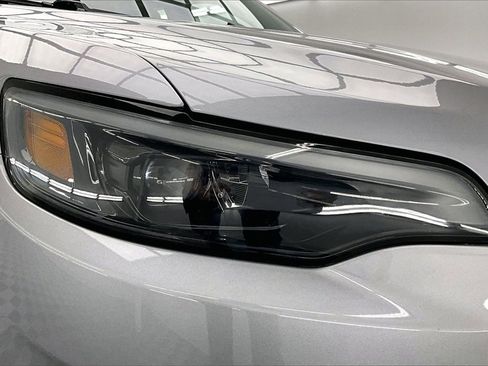 Used 2021 Jeep Cherokee Limited w/ Elite Package image 29