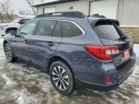 Used 2017 Subaru Outback 2.5i Limited image 4