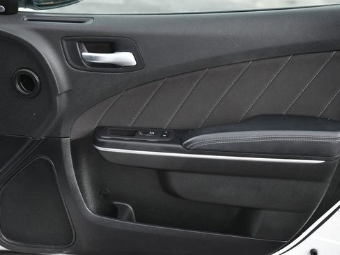 Used 2023 Dodge Charger SXT image 18