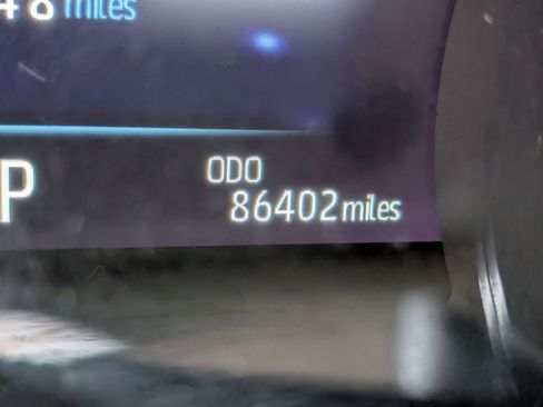 Used 2019 Toyota Camry XLE image 10