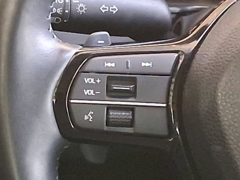 Used 2025 Honda Accord Touring image 11