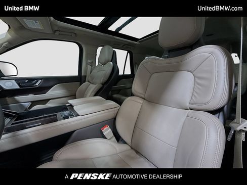 Used 2024 Lincoln Navigator L Reserve AWD/4WD image 5